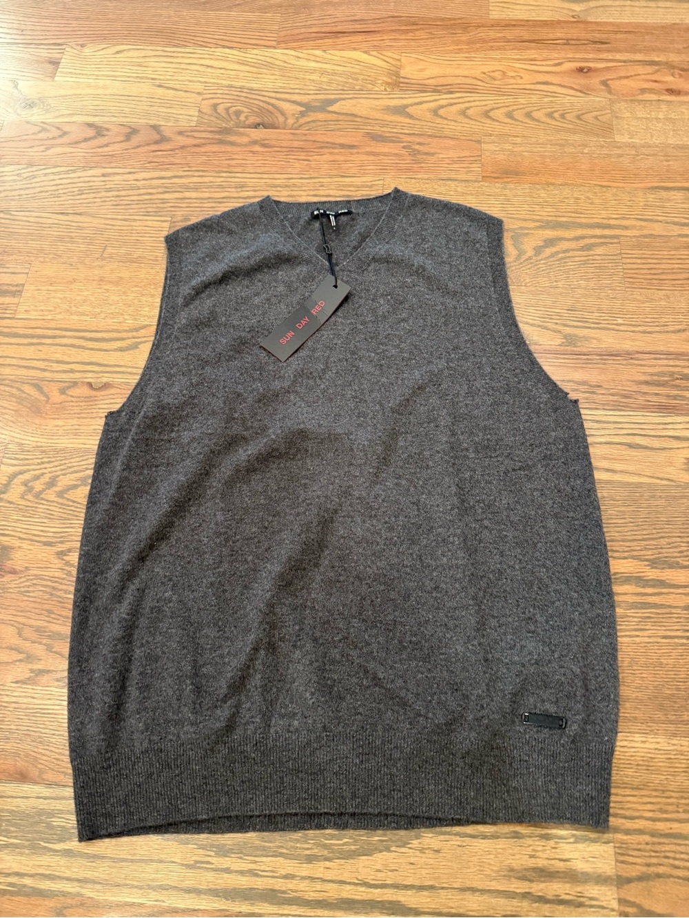 NWT Sun Day Red Cashmere Sweater Vest